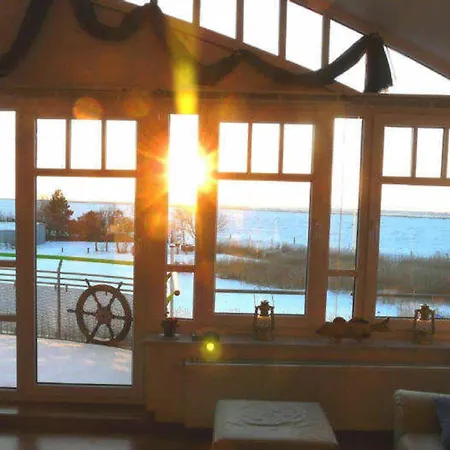 Achterschipp Apartmán