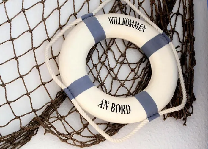 Achterschipp Apartman *